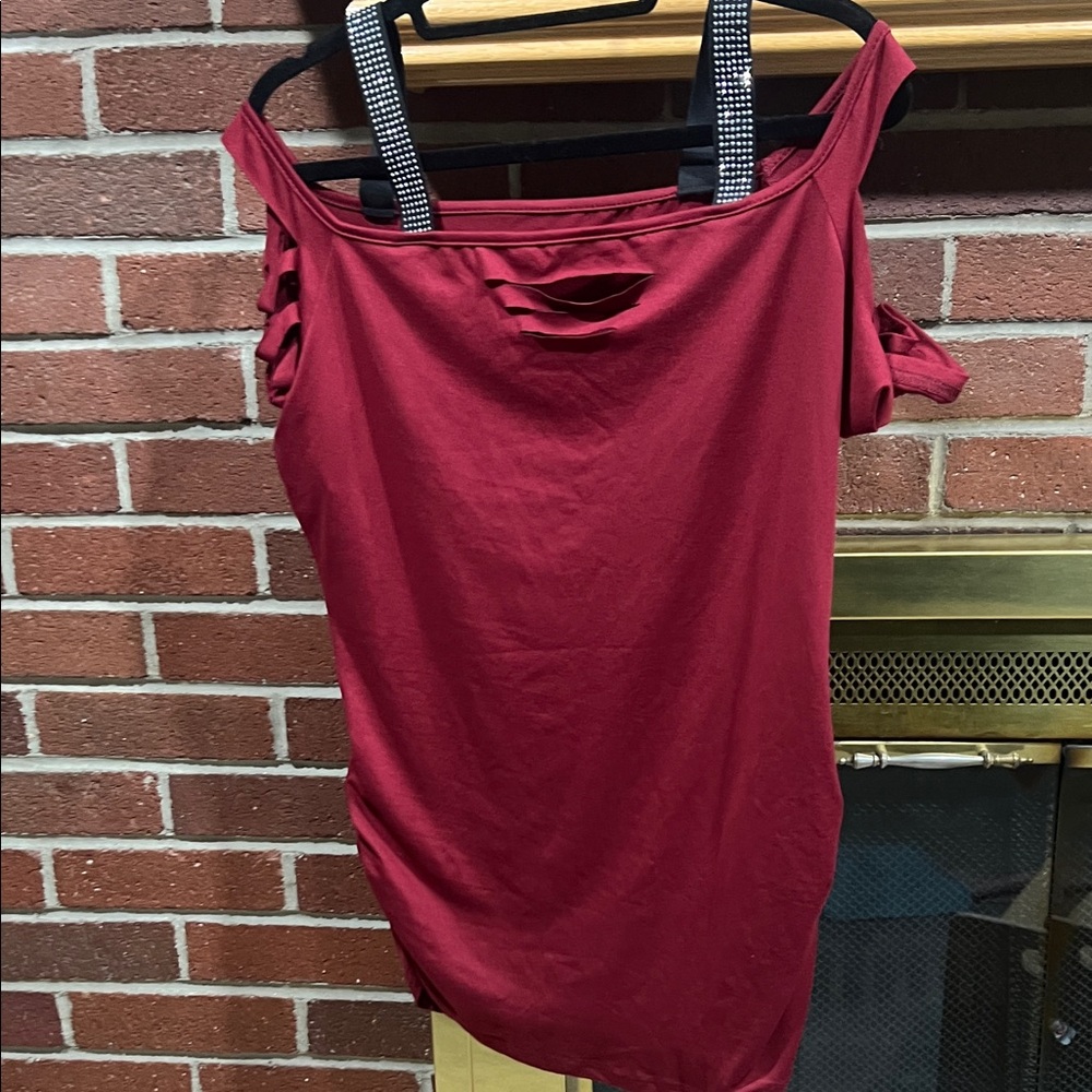 Elegant Red Women's Top with Rhinestone Straps and open slit short sleeves